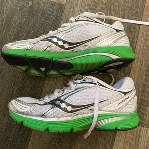 Saucony Mirage 2 tennis shoes